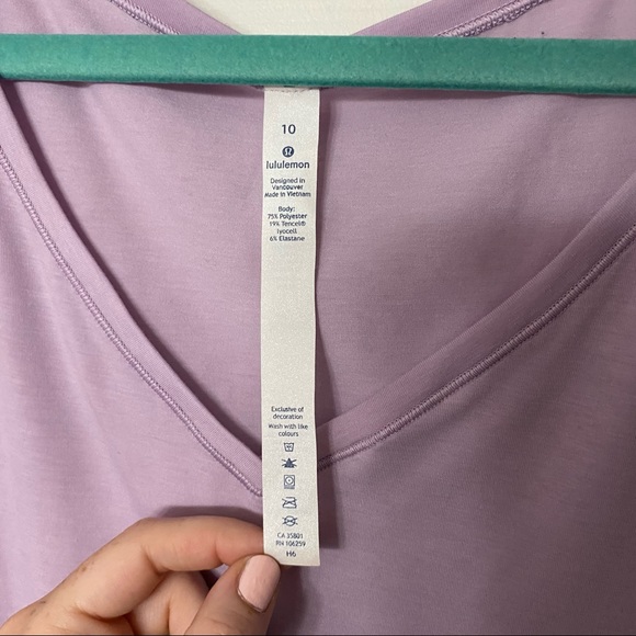 Lululemon Lavender Watch Me Flip Tank - Picture 6 of 6